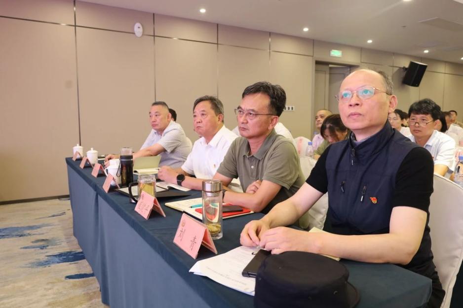C:/Users/admin/Desktop/凝心聚力謀發展 同心奮斗譜新篇——南京市公安局國資辦黨總支、南京市保安服務有限公司黨支部聯合舉辦專題黨課/3.jpg3